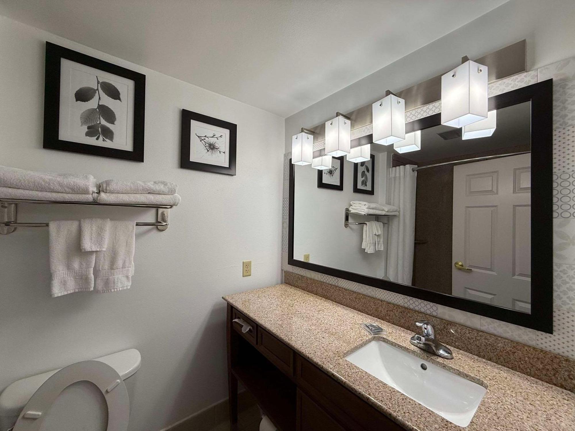 Country Inn & Suites By Radisson, Harrisburg - Hershey West, Pa المظهر الخارجي الصورة